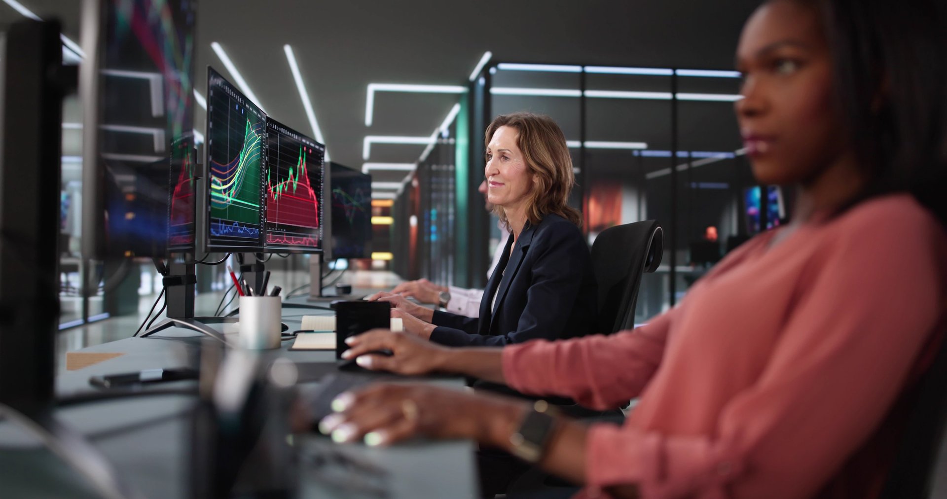 Trading floor with analysts